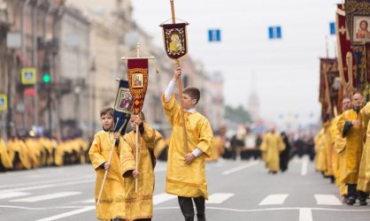 12 сентября Крестный ход в день памяти святого благоверного князя Александра Невского